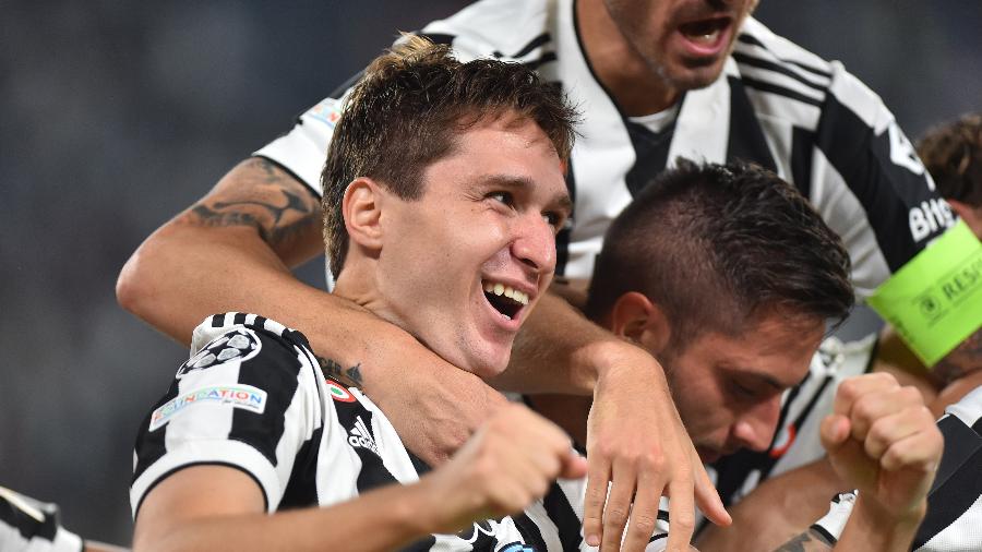 Chiesa comemora gol da Juventus sobre o Chelsea  - REUTERS/Massimo Pinca
