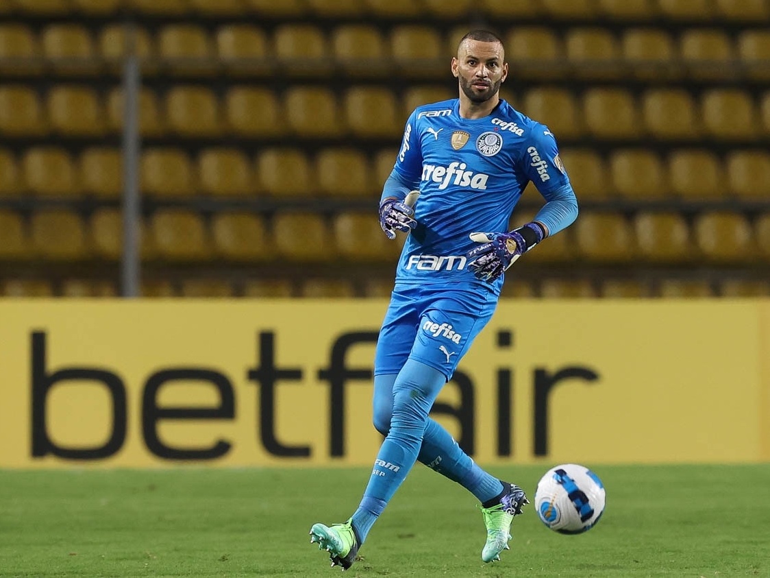 Weverton reconhece que Palmeiras não foi bem e vê equipe melhor no