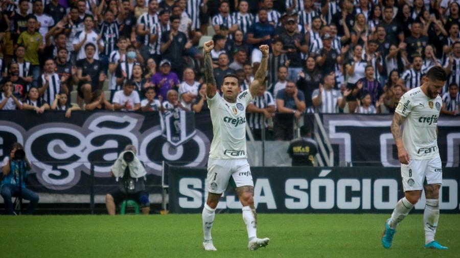 Dudu celebra o gol que abriu o placar em Ceará x Palmeiras - Lucas Emanuel/AGIF