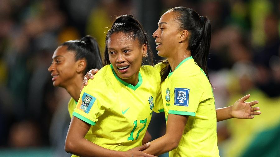 Brasil estreou nesta segunda-feira na Copa feminina - Elsa/FIFA via Getty Images