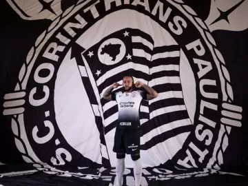 Depay veste camisa do Corinthians pela 1ª vez e faz penteado com símbolo