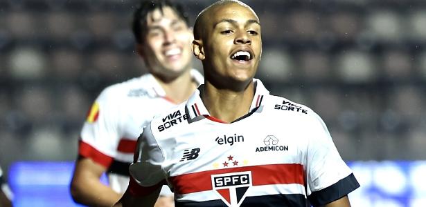 Zubeldía analisa a importância de dar minutos a jovens no São Paulo