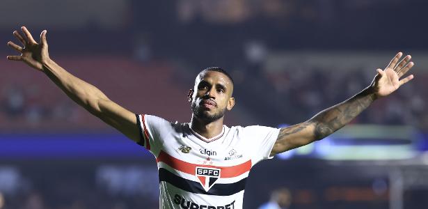 São paulo supera Grêmio com virada no segundo tempo pelo Brasileirão.