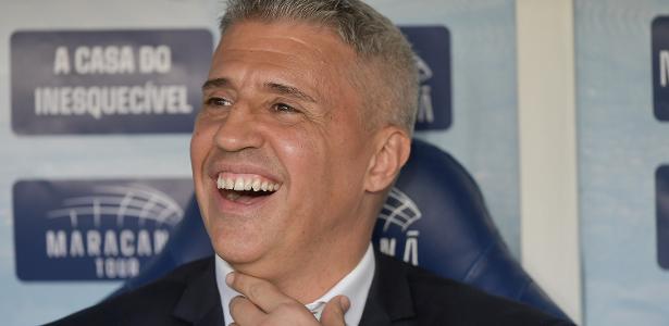 Crespo estreia no São Paulo: comparações com Zubeldía e análises dos comentaristas