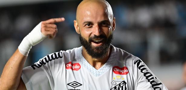 Cuca aposta: Sem Neymar e Gabigol, Thaciano comanda ataque do Santos