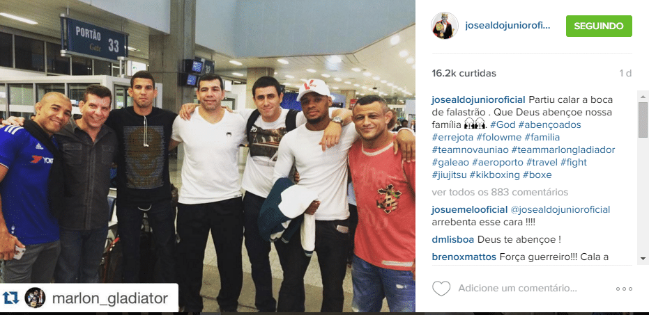 José Aldo posa com os integrantes de sua equipe na chegada a Las Vegas para o UFC 194 - Reprodução/Instagram