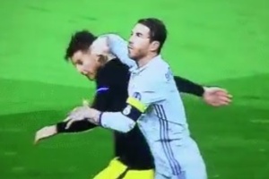 Sergio Ramos acerta cotovelada em Lucas Hernandéz - Reprodução - Reprodução