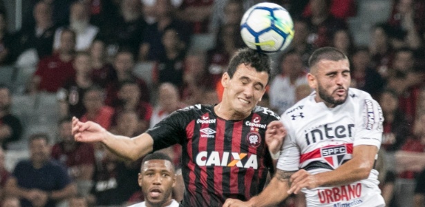 Na primeira partida, Pablo abriu caminho para o Furacão vencer em Curitiba