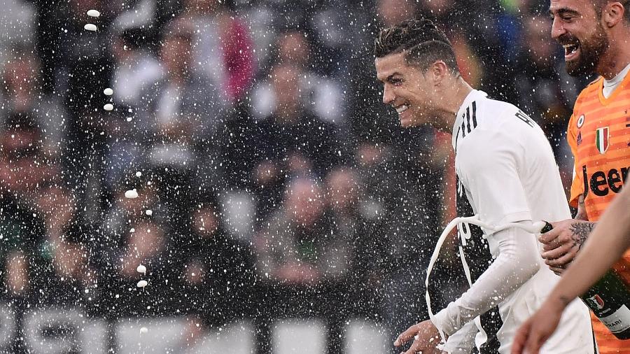 Cristiano Ronaldo celebra título - Marco Bertorello / AFP