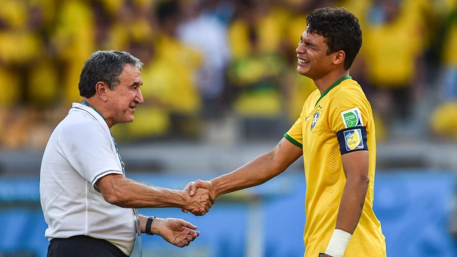 Thiago Silva chora em 2014, durante jogo contra o Chile na Copa do Mundo - GUSTAVO ANDRADE/AFP