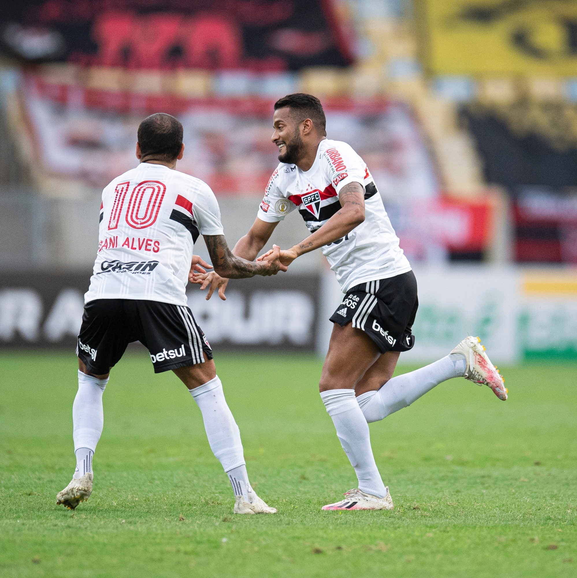 Flamengo 1 x 0 São Paulo: veja os melhores memes da vitória rubro-negra