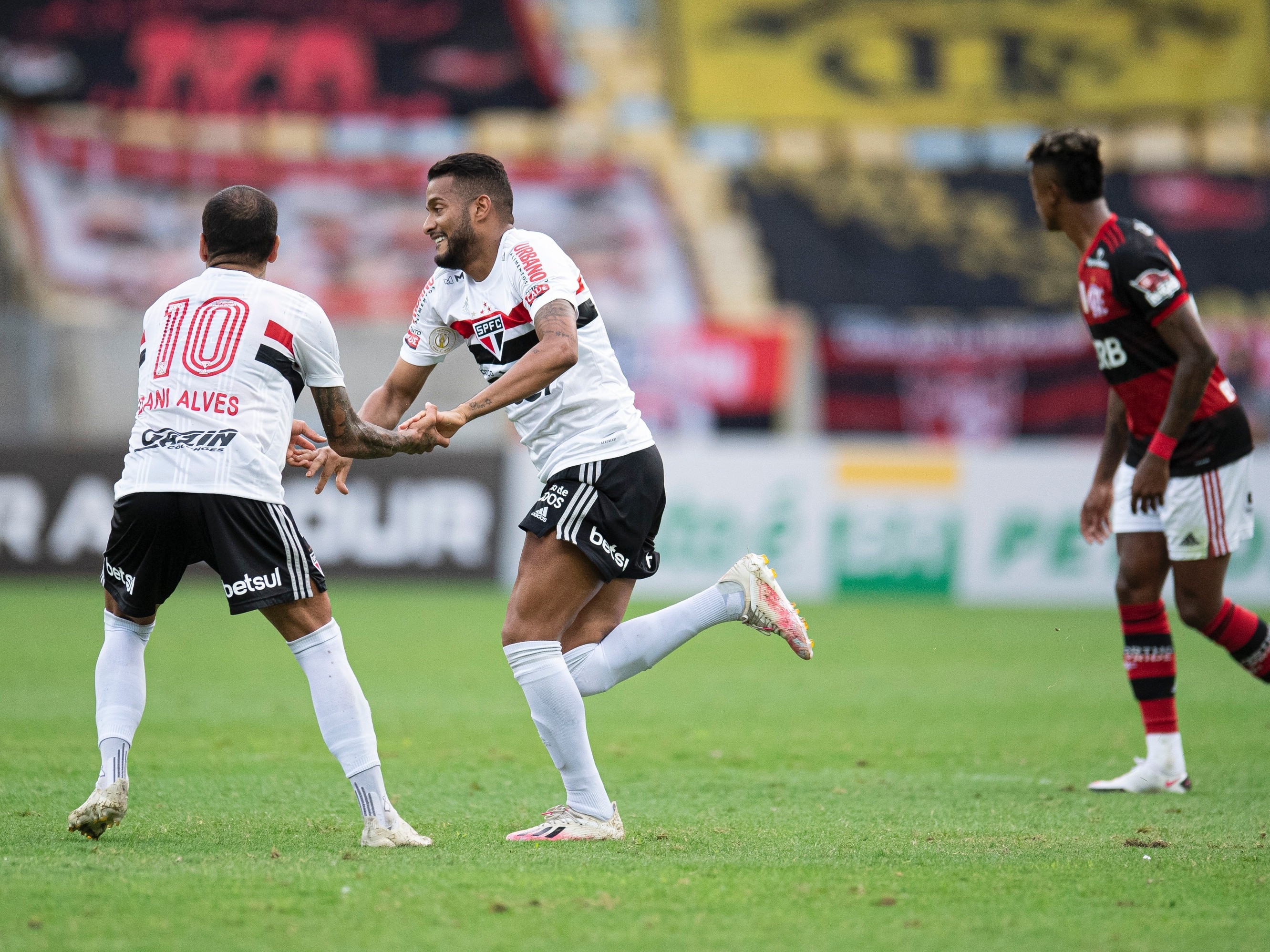 Memes: Flamengo é zoado por derrota para São Paulo na Copa do Brasil > No  Ataque