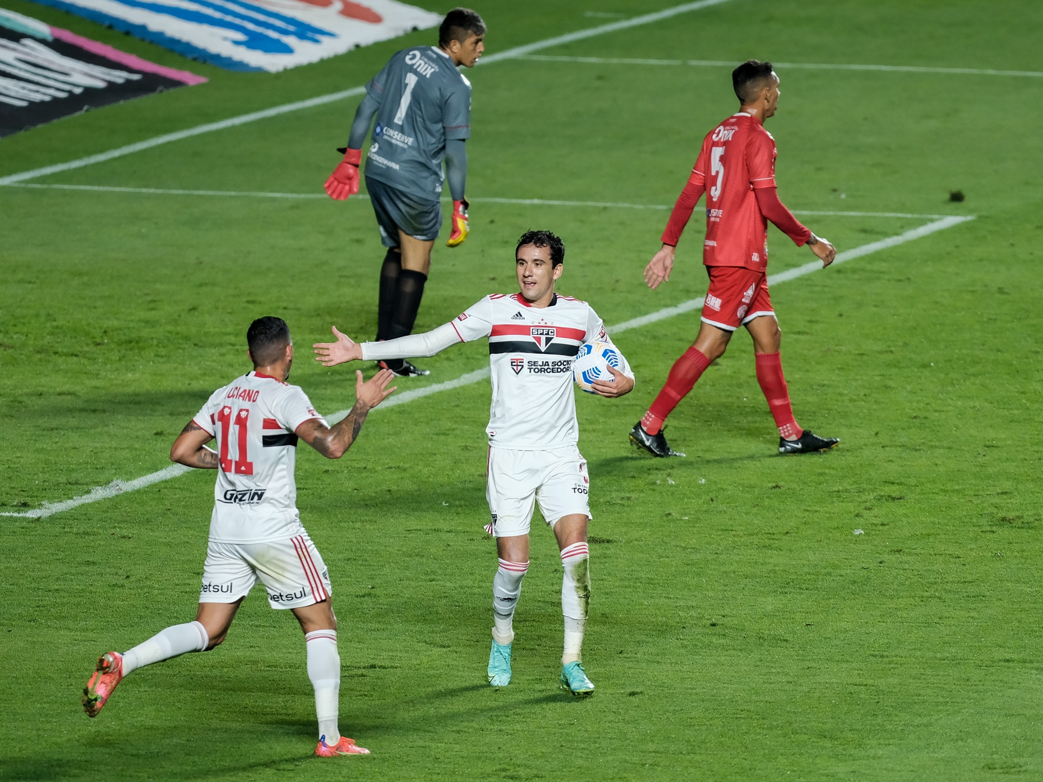 São Paulo garante o empate no jogo de volta e leva o título de campeão da  Copa do Brasil no Morumbi - Equinócio Play