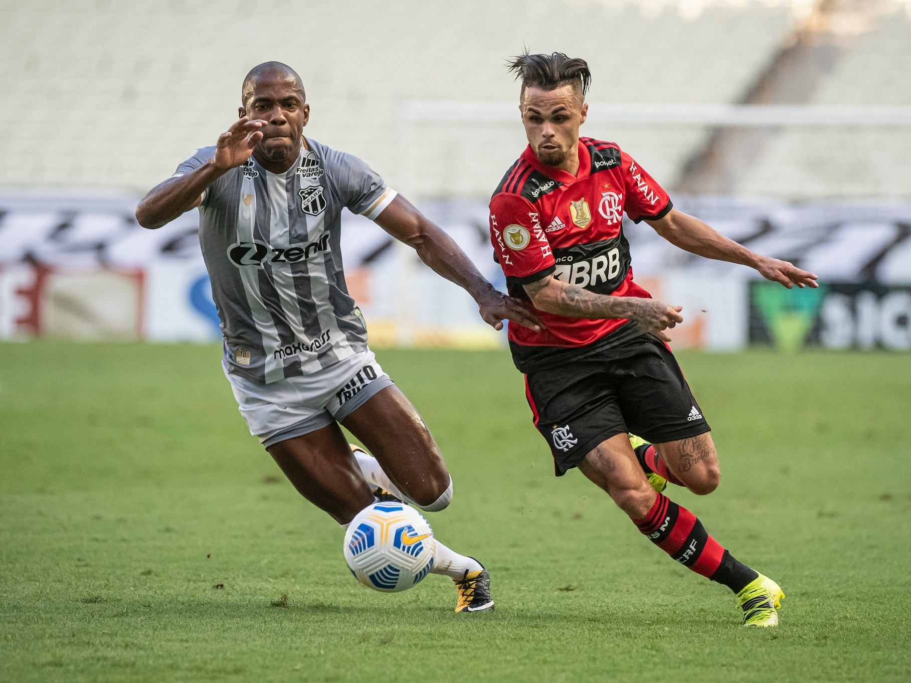 JOGOS DE HOJE, 04/09: Flamengo x Ceará, Corinthians x Internacional,  Arsenal x Manchester United e mais; veja onde assistir FUTEBOL AO VIVO e  streaming