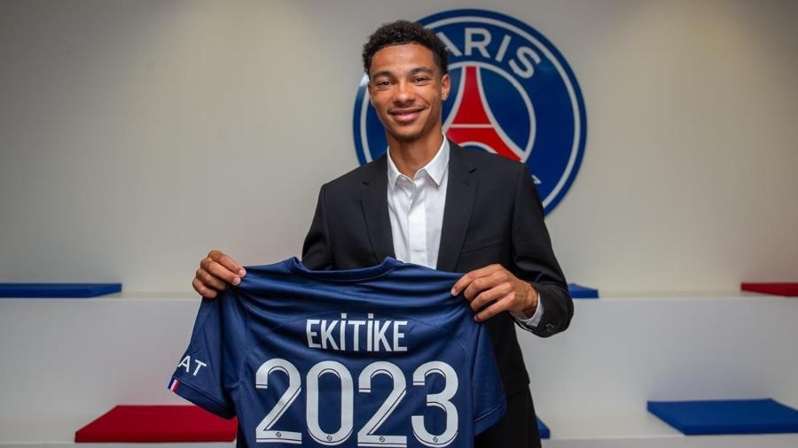 O atacante Hugo Ekitiké, de 20 anos, é o novo reforço do Paris Saint-Germain - Divulgação/PSG