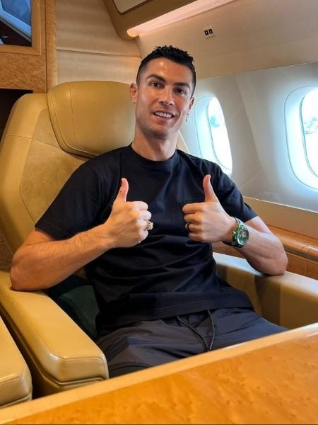 Cristiano Ronaldo chegou à Arábia Saudita com relógio personalizado avaliado R$4.4 milhões - Reprodução Instagram