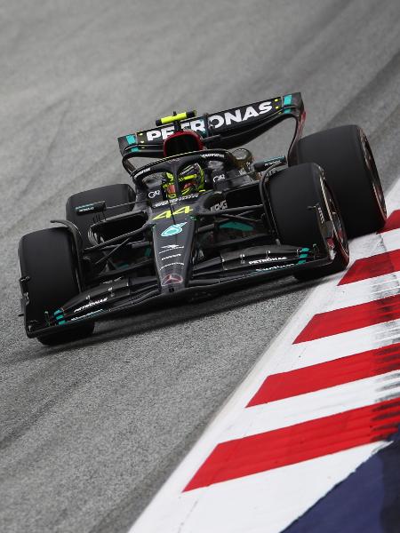 Lewis Hamilton fez muitas reclamações com a Mercedes durante o GP da Áustria - Joe Portlock - Formula 1/Formula 1 via Getty Images