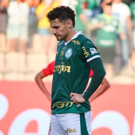 Raphael Veiga, do Palmeiras, desperdiçou um pênalti contra o Athletico-PR, pelo Brasileirão - Yuri Murakami/Ag. Estado