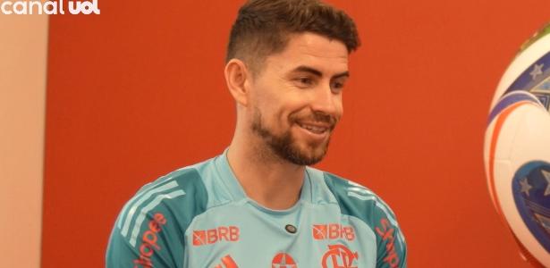 Jorginho surpreso com arbitragem em sua estreia no Fla: "Não acredito"