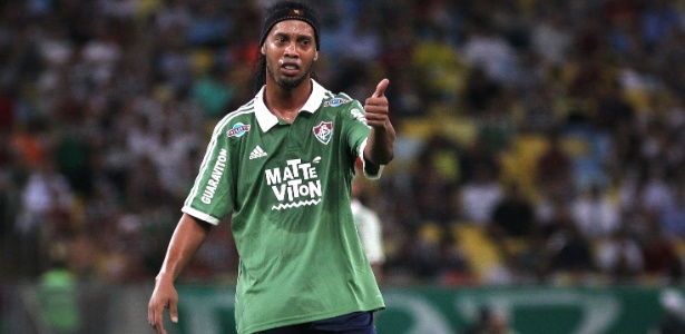 Dono da "Matte Viton", que patrocinou Fluminense na época de Ronaldinho, fez duras críticas ao jogador - Nelson Perez/Fluminense FC