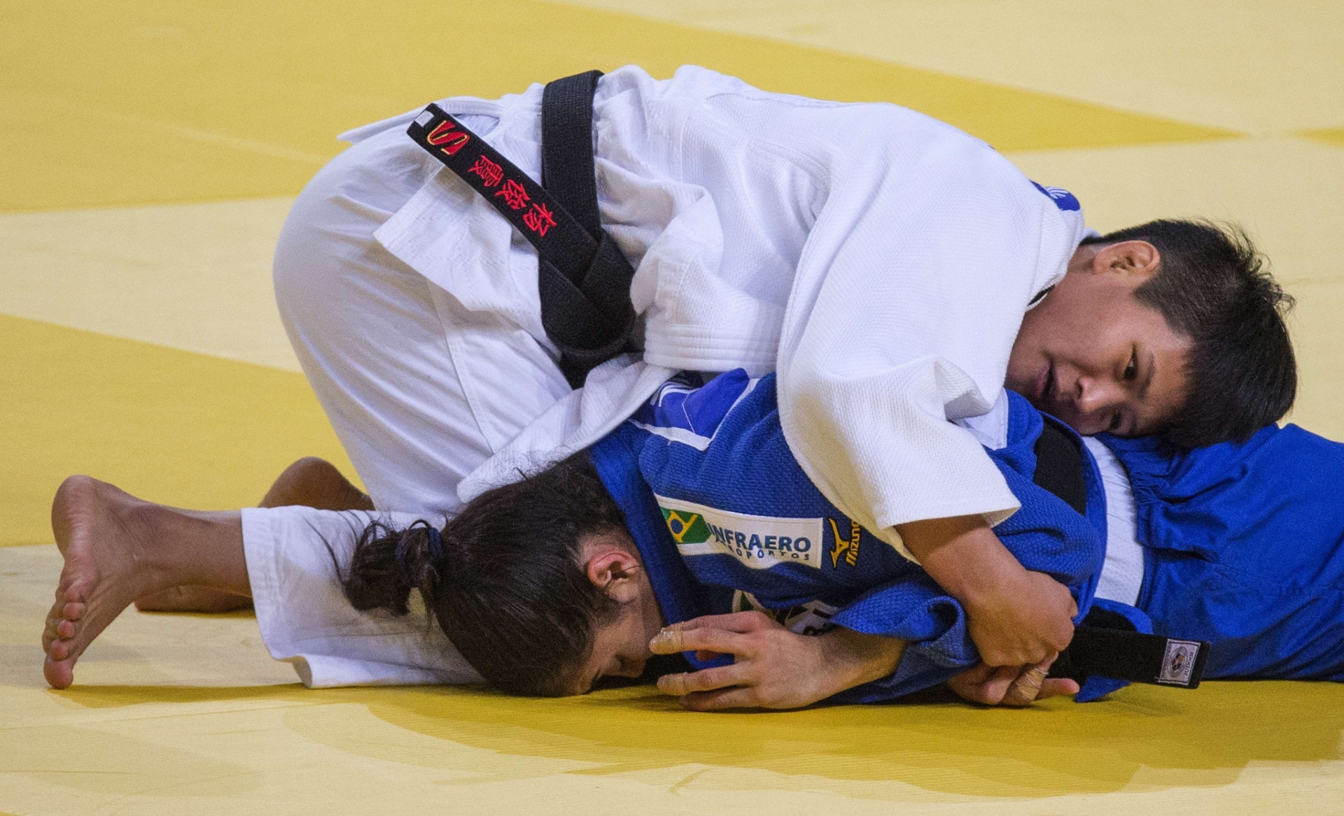 AFP PHOTO / JACK GUEZ