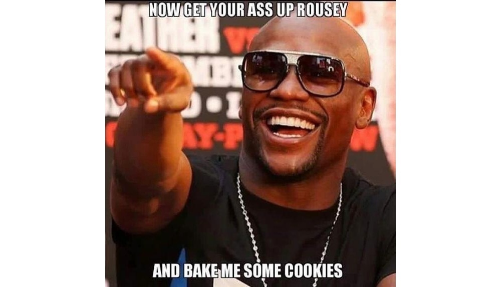 O desafeto Floyd Mayweather, do boxe, está nos memes feitos para Ronda: "Agora levante essa bunda e me faça uns biscoitos" - Reprodução