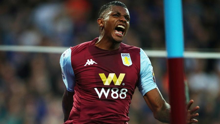 Wesley comemora gol feito pelo Aston Villa na Premier League - Eddie Keogh/Reuters