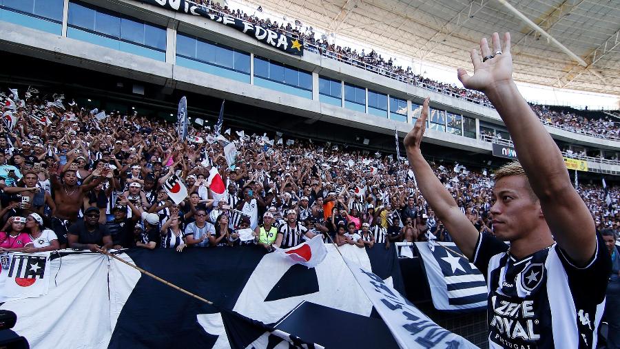 Honda será a estrela solitária do Botafogo após a negociação frustrada por Yaya Touré - Vítor Silva/Botafogo