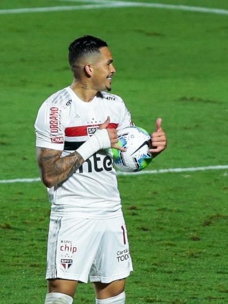 Luciano comemora gol contra o Flamengo - Marcello Zambrana/AGIF