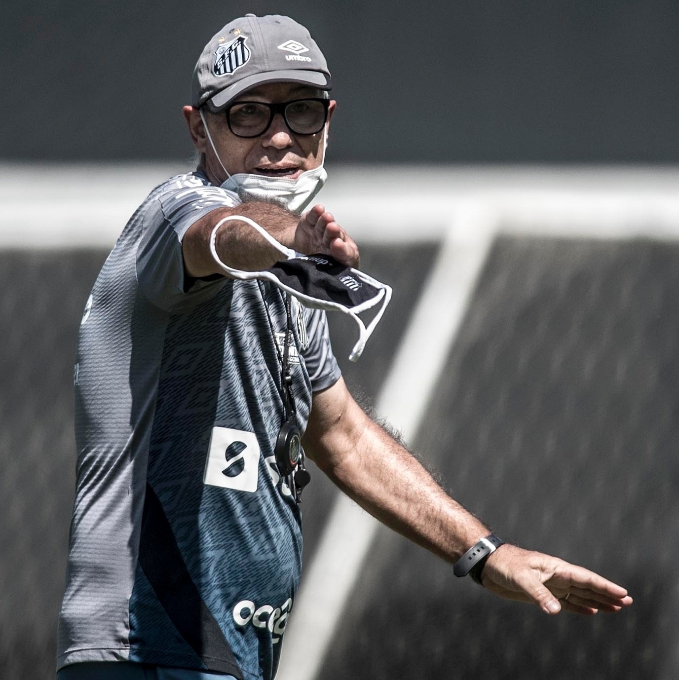 Com elenco quase completo, Santos realiza treino técnico e tático no CT -  Gazeta Esportiva