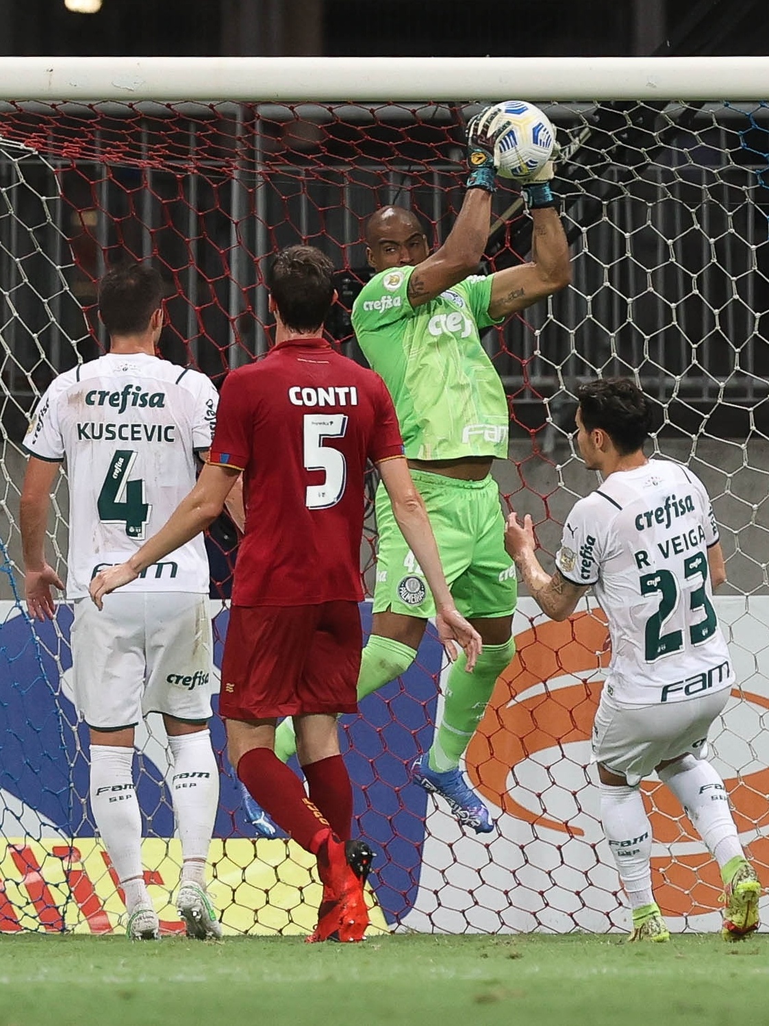 Jailson Segura Pressao Do Bahia E Garante Empate Do Palmeiras