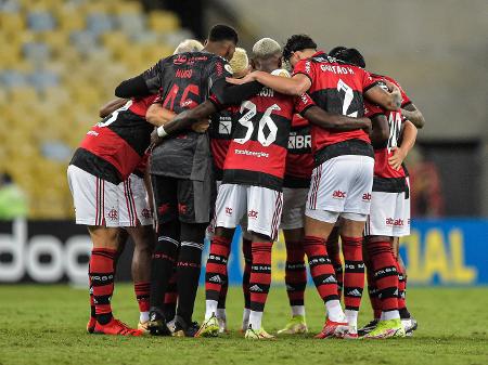 Time do Flamengo reunido antes da partida diante do Bahia - Thiago Ribeiro/AGIF