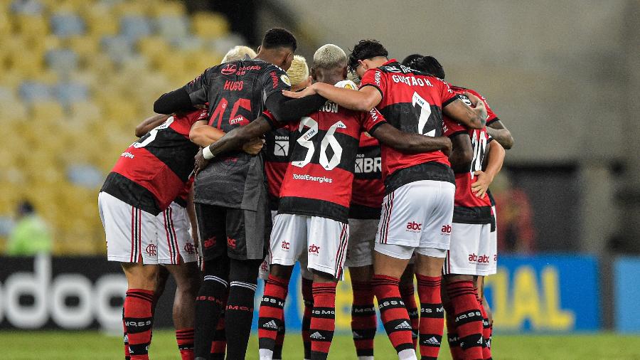 Time do Flamengo reunido antes da partida diante do Bahia - Thiago Ribeiro/AGIF