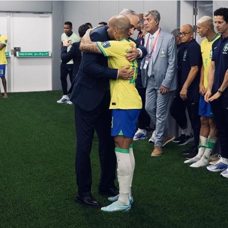 Daniel Alves se despede de Tite após eliminação da seleção brasileira - Reprodução/Instagram