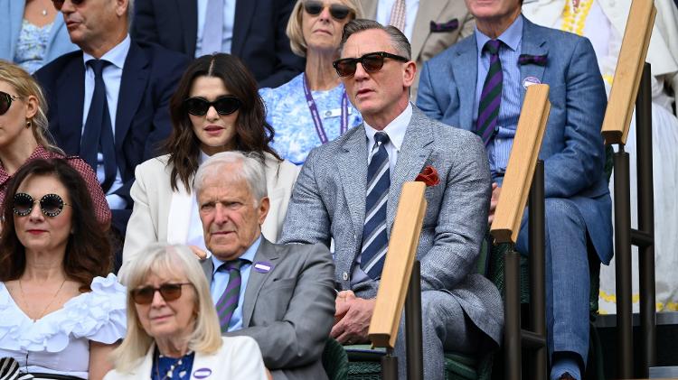 O ator Daniel Craig e a mulher, a também atriz Rachel Weisz, acompanham a final masculina de Wimbledon