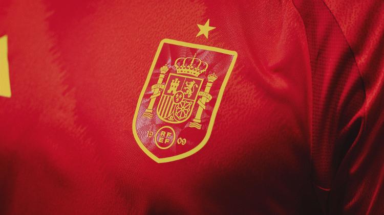 Escudo da camisa nova da Espanha