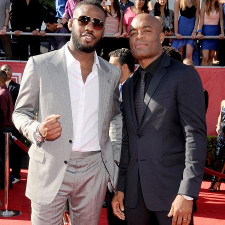 Jon Jones e Anderson Silva, em 2012