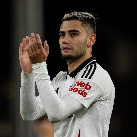 Andreas Pereira, do Fulham, em jogo contra o Brighton pela Premier League