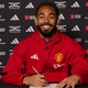 Manchester United anuncia a contratação do atacante brasileiro Matheus Cunha