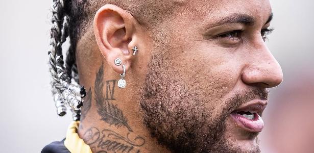 Santos: Neymar treina e chama atenção com novo visual antes de amistoso