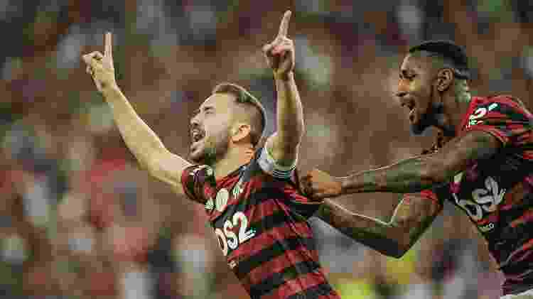 Everton Ribeiro celebra gol marcado no clássico Flamengo x Vasco - Allan Carvalho/AGIF - Allan Carvalho/AGIF