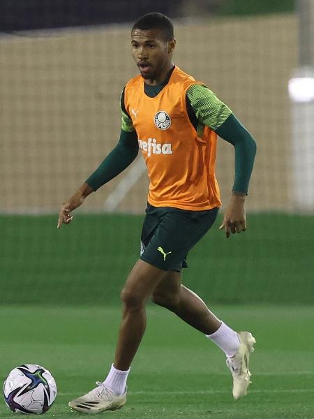 Wesley, durante o treino do Palmeiras, em Doha, no Qatar - Cesar Greco