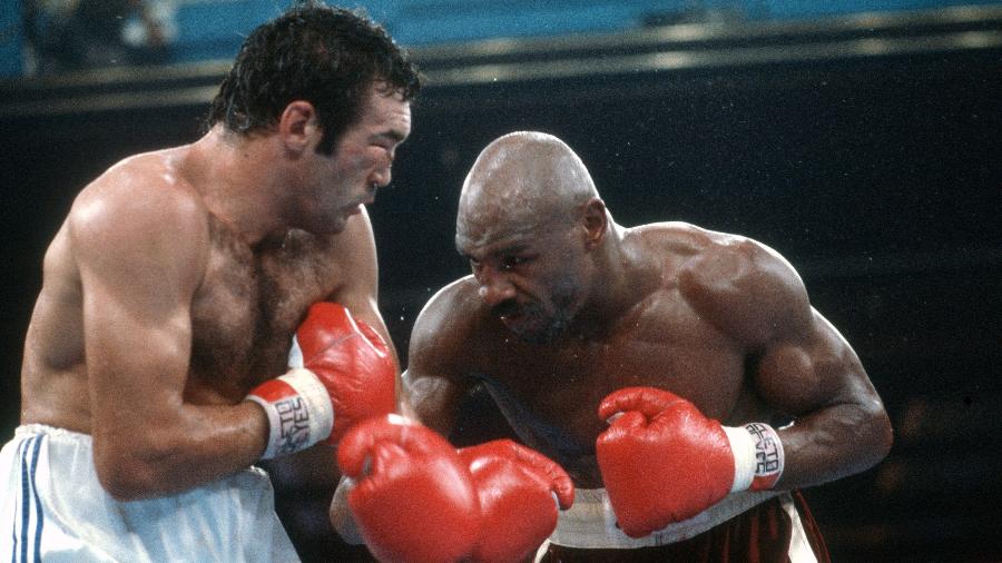 Marvin Hagler lutando contra Jaun Roldan em 1984 - Focus on Sport/Getty Images