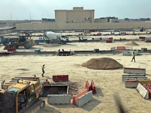 Obras próxima ao local em que está sendo contruído o estádio Lusail, em Doha, no Qatar, que será usado na Copa do Mundo de 2022 - Tiago Leme/ysoke - Tiago Leme/UOL