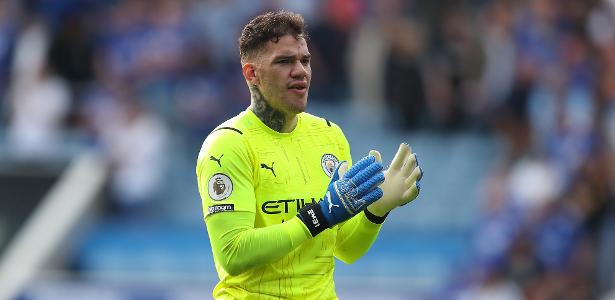 Ederson comemora terceiro título Inglês em sequência: Muito trabalho