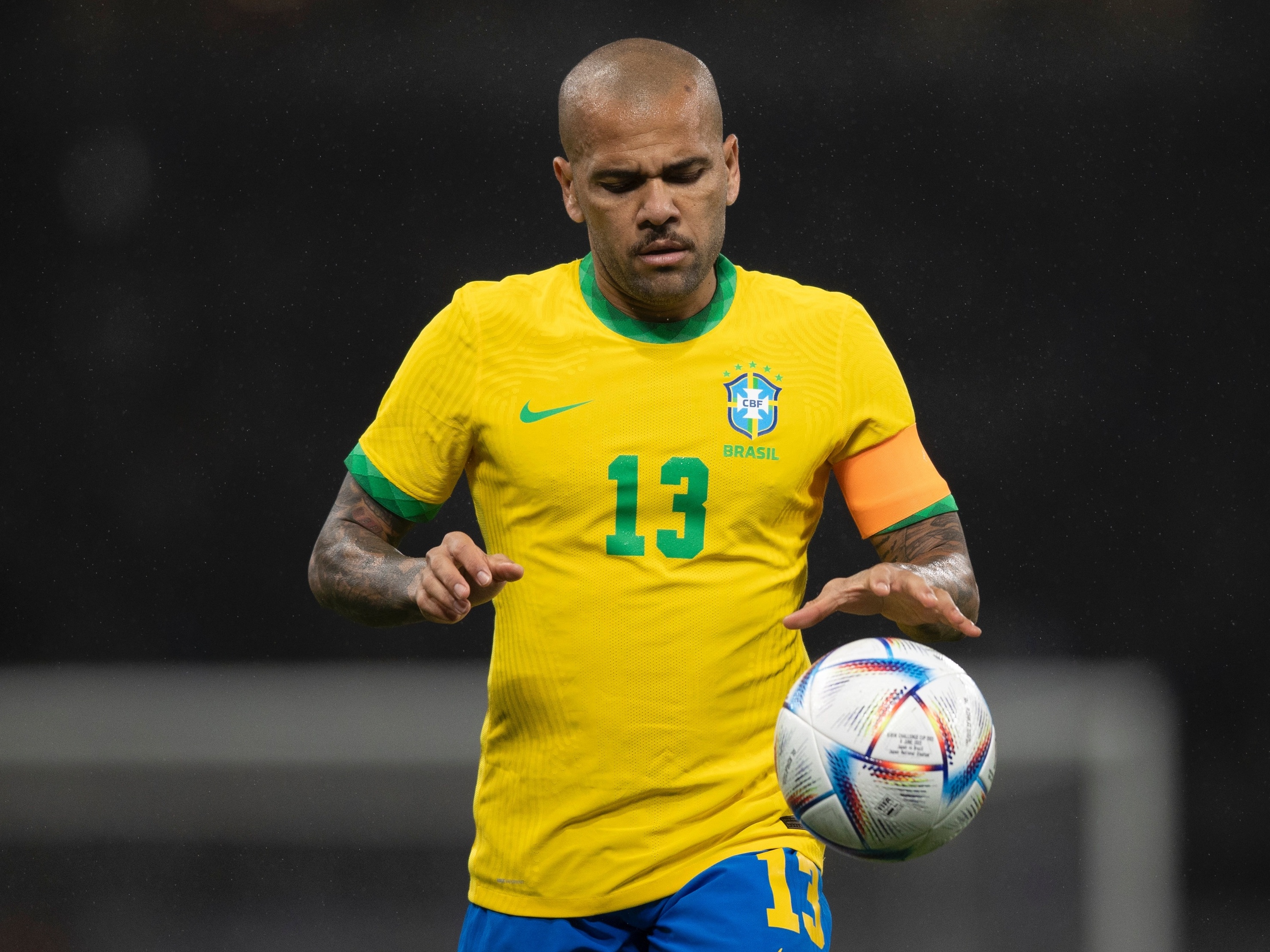 Mini Craques Jogadores da Seleção Brasileira Daniel Alves - DTC, Magalu  Empresas