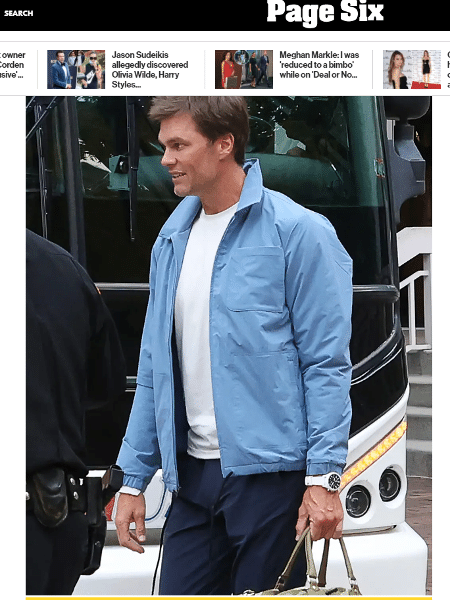 Tom Brady foi fotografado sem aliança antes de partida no último domingo - Reprodução/Page Six