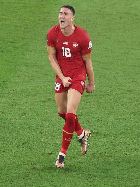 Dusan Vlahovic em comemoração do segundo gol da Sérvia  - Alexander Hassenstein/Getty Images