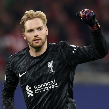 Kelleher, goleiro do Liverpool comemora durante jogo contra o RB Leipzig