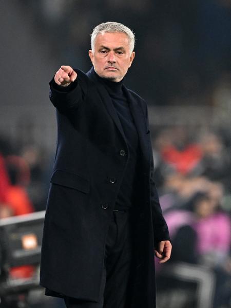 José Mourinho está próximo de retornar ao Benfica e voltar a atuar em Portugal